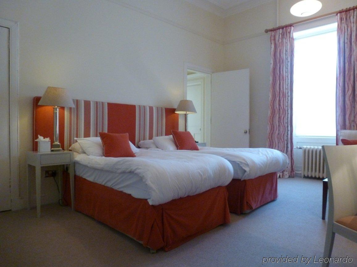 Royal Overseas League Hotel Edimburgo Quarto foto